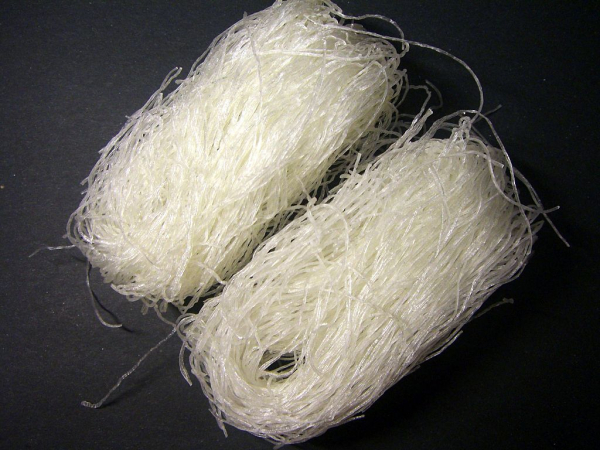 Photo of Glass Noodles and How it is Used in Authentic Thai Recipes.