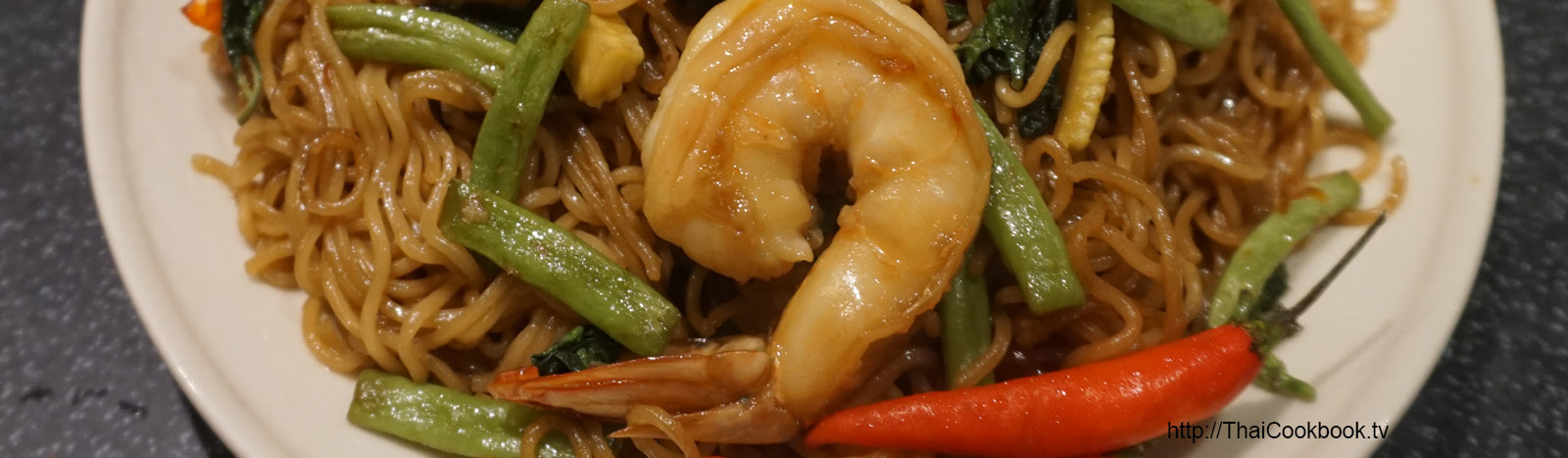 Authentic Thai recipe for Spicy Fried Noodles with Shrimp