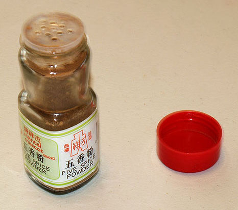 Photo of Five Spice Powder and How it is Used in Authentic Thai Recipes.