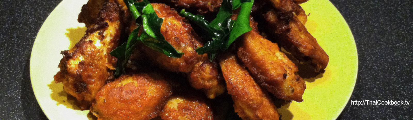 Authentic Thai recipe for Spicy and Salty Fried Chicken Wings