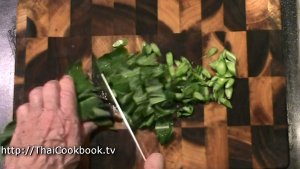 Photo of How to Make Stir-fried Chinese Broccoli Leaves with Pork - Step 2