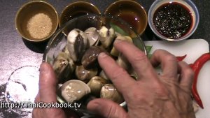 Photo of How to Make Clams in Roasted Chili Sauce - Step 1