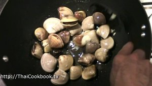 Photo of How to Make Clams in Roasted Chili Sauce - Step 7