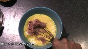 Photo of How to Make Thai Omelet with Minced Pork - Step 2