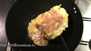 Photo of How to Make Thai Omelet with Minced Pork - Step 4