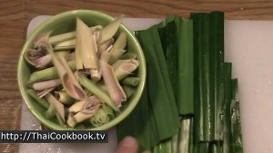 Photo of How to Make Lemongrass and Pandan Iced Tea - Step 2