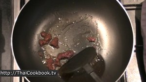 Photo of How to Make Stir-fried Red Chili Curry with Crispy Pork Belly - Step 4