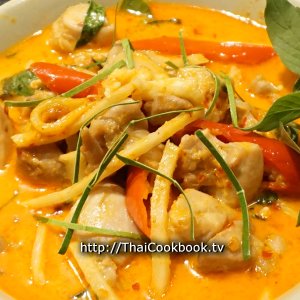 Authentic Thai recipe for Red Curry with Bamboo Shoots and Coconut Milk