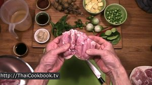 Photo of How to Make Roasted Chicken Curry with Longan Fruit - Step 3