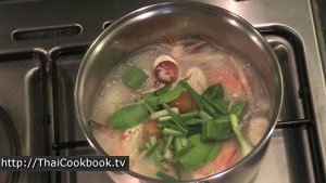 Photo of How to Make Spicy and Sour Prawn Soup - Step 9