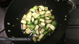 Photo of How to Make Vegetarian Stir-fried Eggplant with Sweet Basil - Step 6